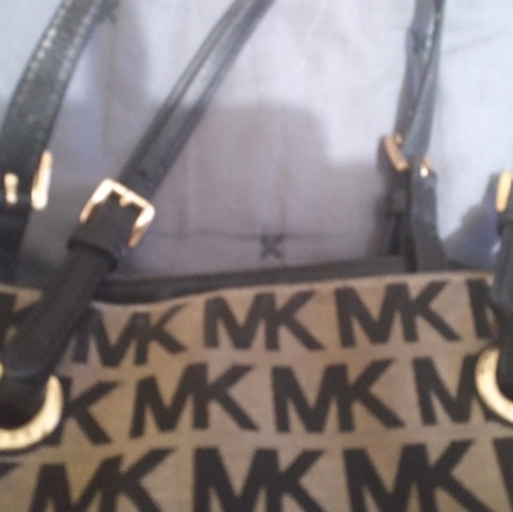 Purse - Picture 2 of 6